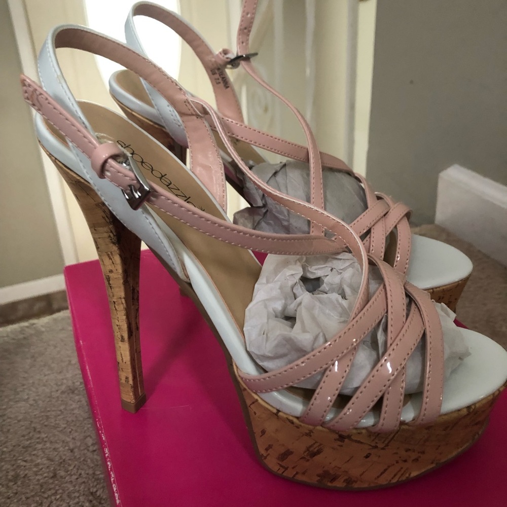 Breanna platform sandals 7.5 NWOT